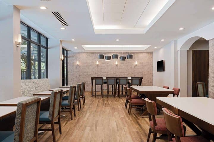 Breakfast area