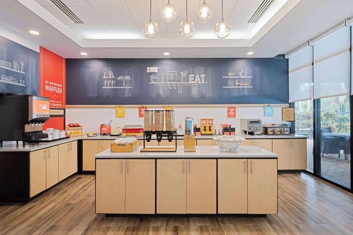Breakfast area